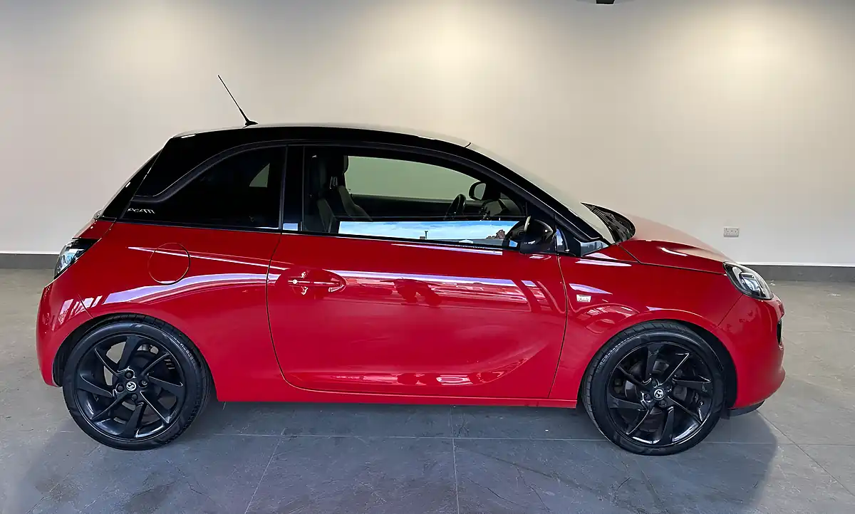 Used 2016 Vauxhall Adam Energised Red - Interior and Exterior details 2