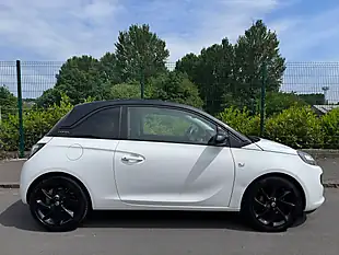 Used 2016 Vauxhall Adam Energised White - Interior and Exterior details 2
