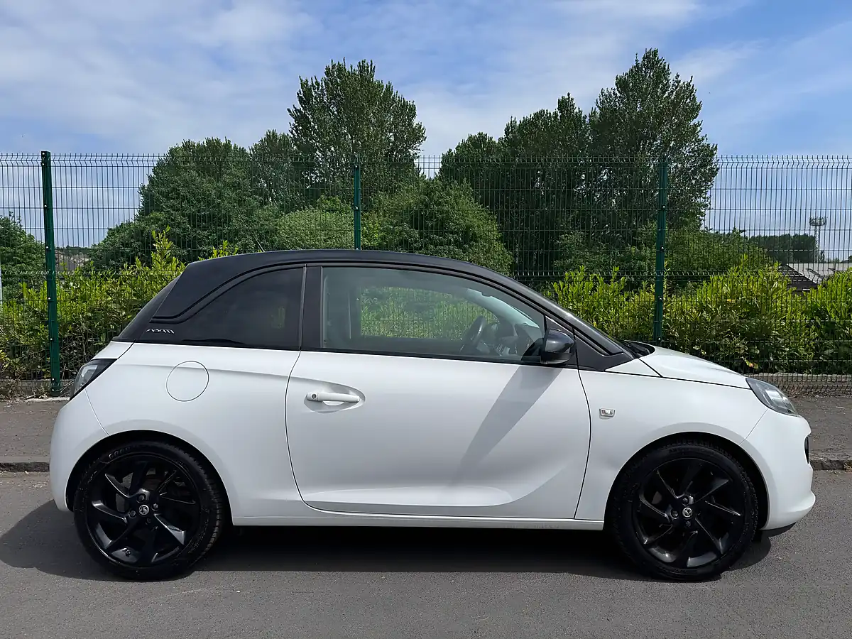 Used 2016 Vauxhall Adam Energised White - Interior and Exterior details 2