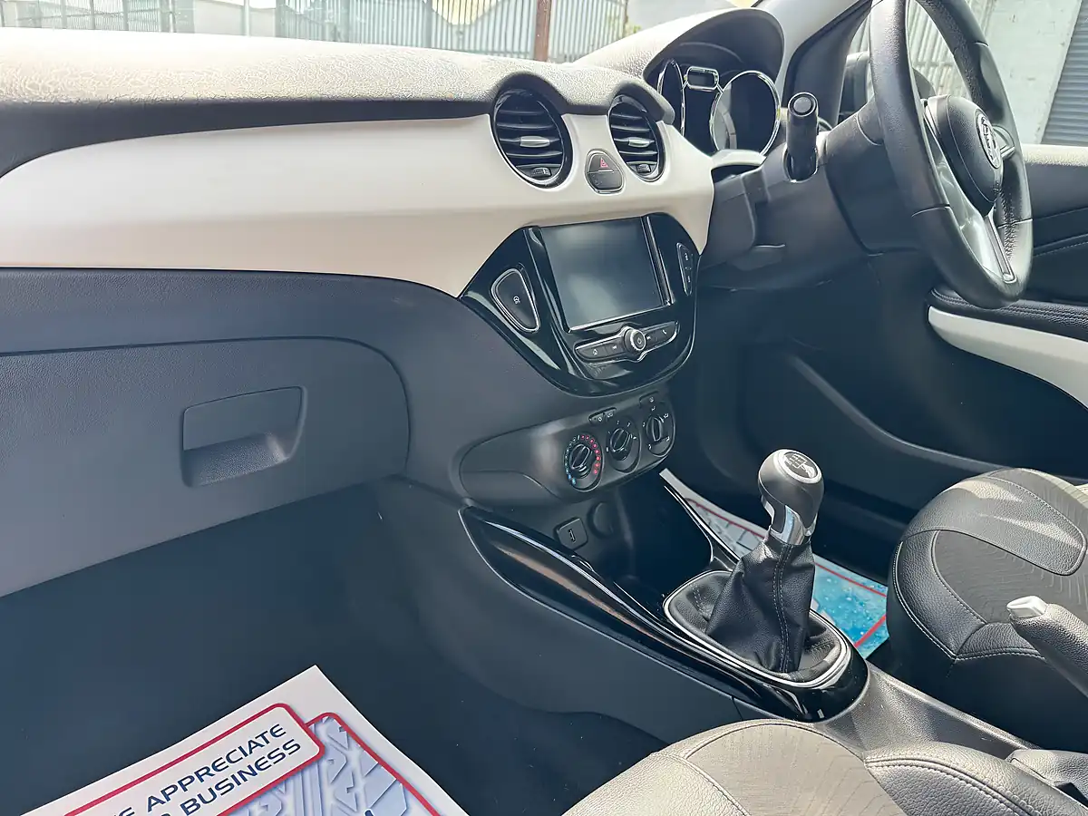 Used 2016 Vauxhall Adam Energised White - Interior and Exterior details 4