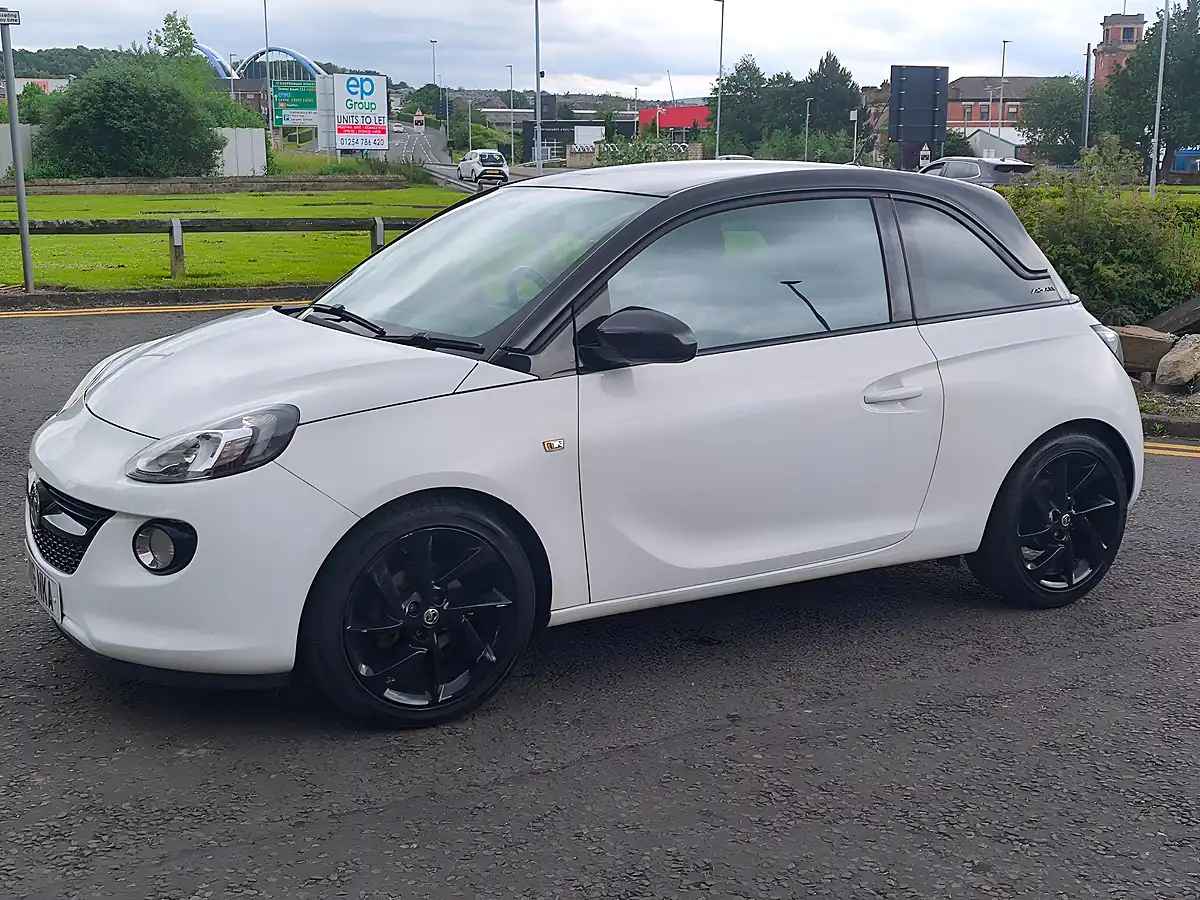 Used 2016 Vauxhall Adam Energised White - Interior and Exterior details 11