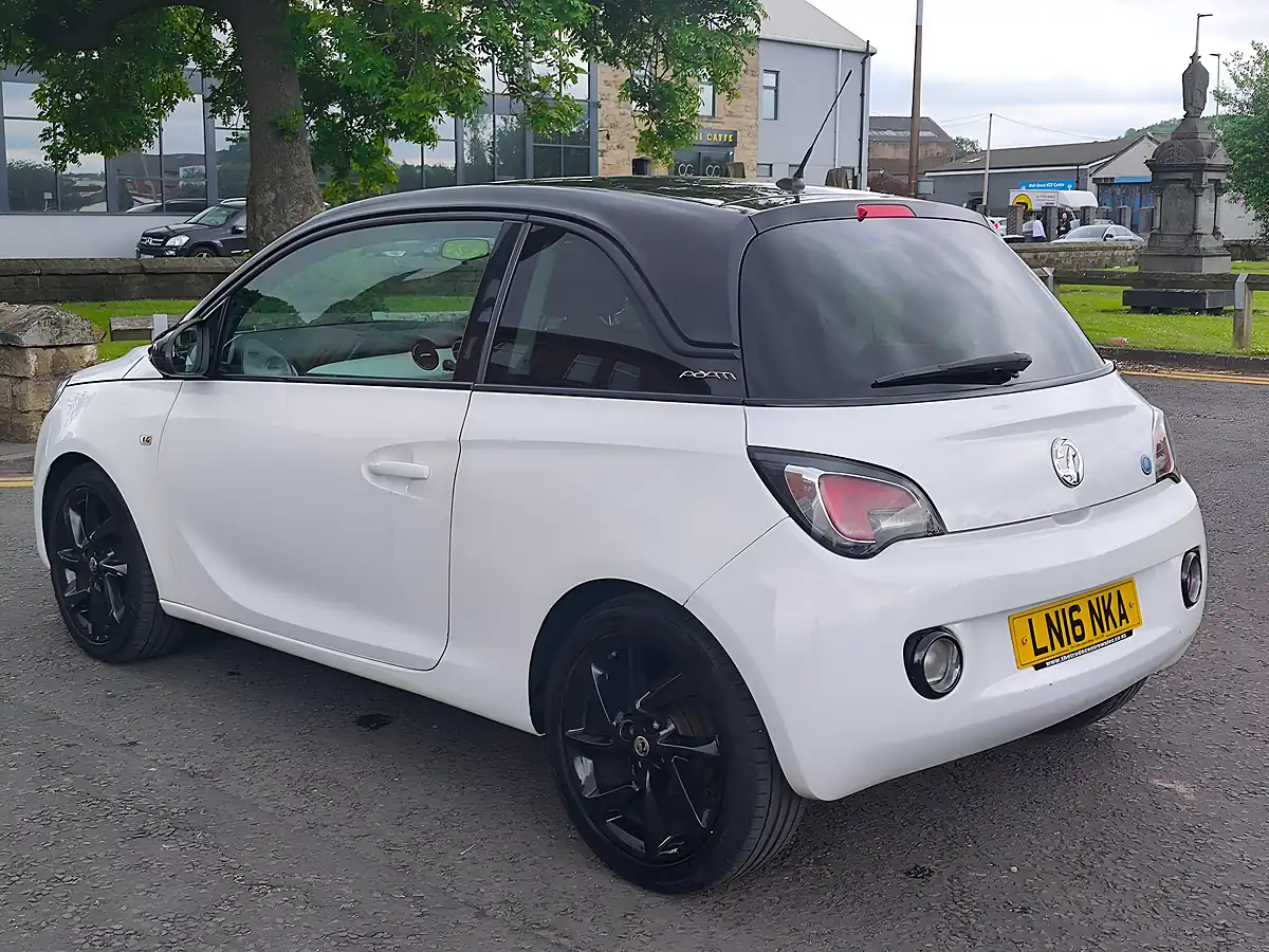 Used 2016 Vauxhall Adam Energised White - Interior and Exterior details 15