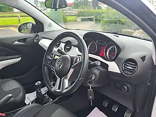 Used 2016 Vauxhall Adam Energised White - Interior and Exterior details 4