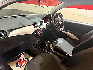 Used 2016 Vauxhall Adam Energised White - Interior and Exterior details 16