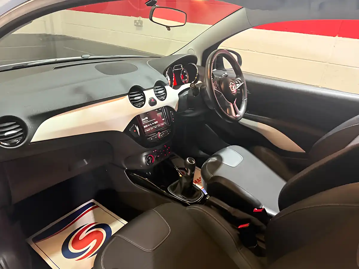 Used 2016 Vauxhall Adam Energised White - Interior and Exterior details 16