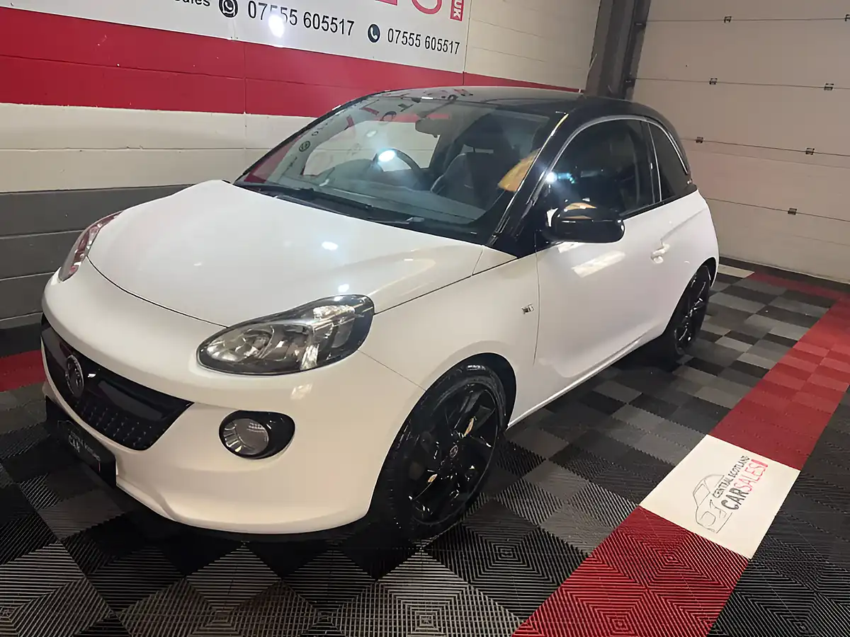 Used 2016 Vauxhall Adam Energised White - Interior and Exterior details 2