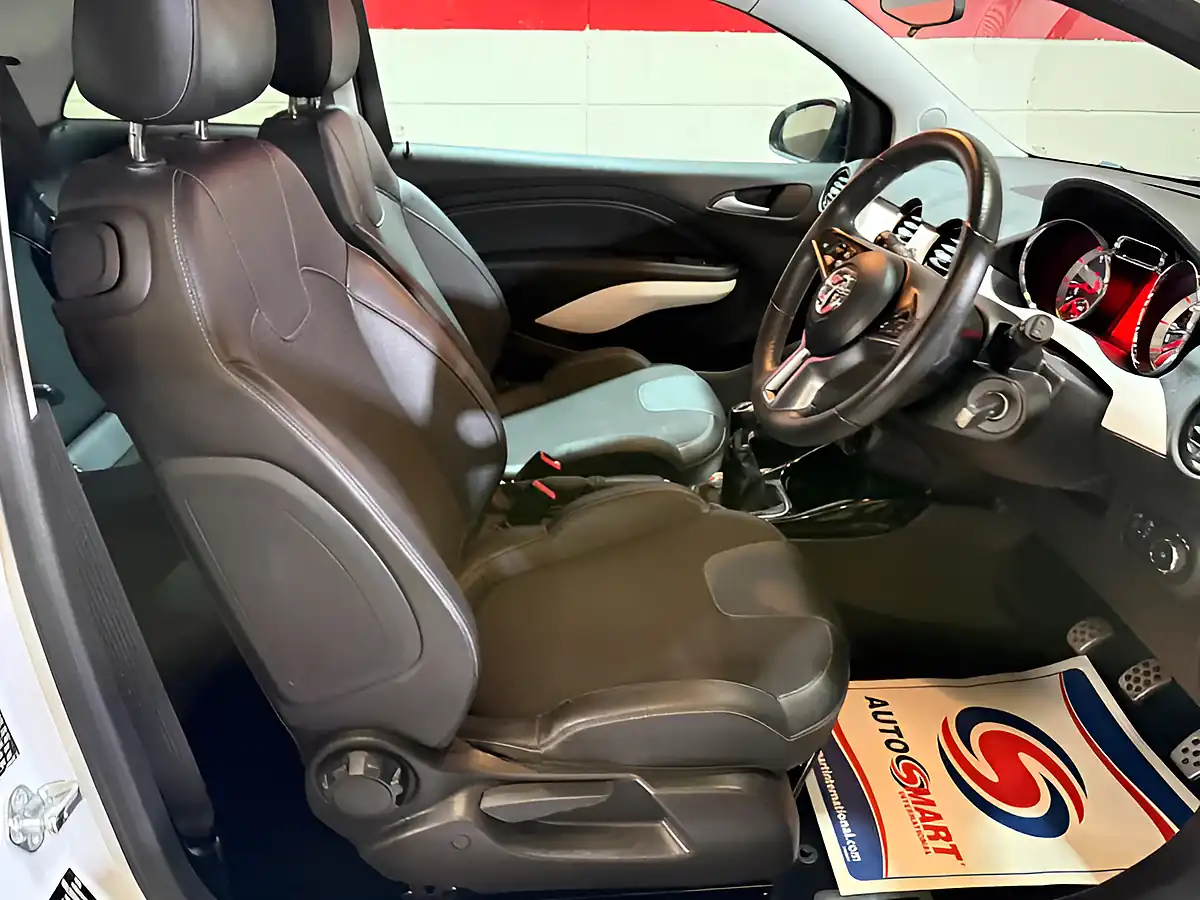 Used 2016 Vauxhall Adam Energised White - Interior and Exterior details 20