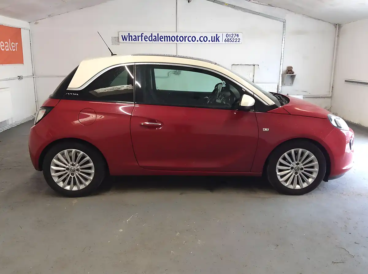 Used 2016 Vauxhall Adam Glam Red - Interior and Exterior details 5