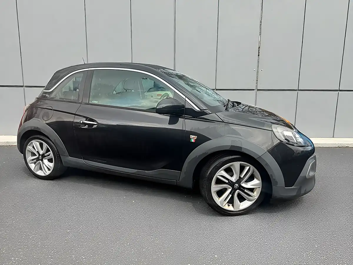 Used 2016 Vauxhall Adam Rocks Air Black - Front View