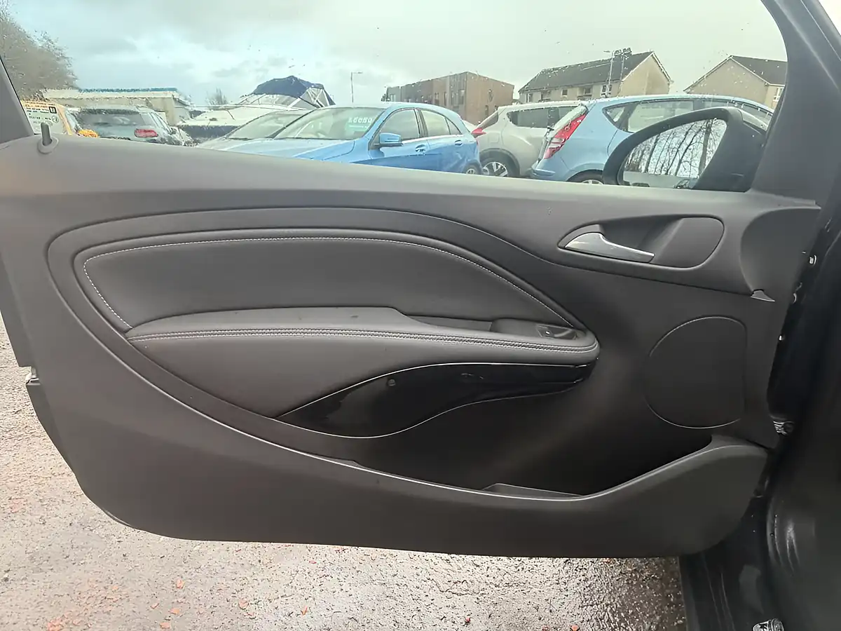 Used 2016 Vauxhall Adam Rocks Air Black - Interior and Exterior details 16