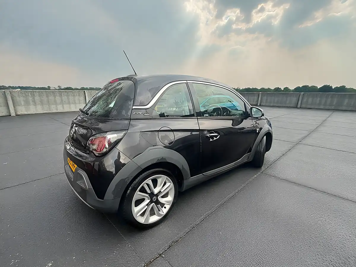 Used 2016 Vauxhall Adam Rocks Air Black - Interior and Exterior details 4