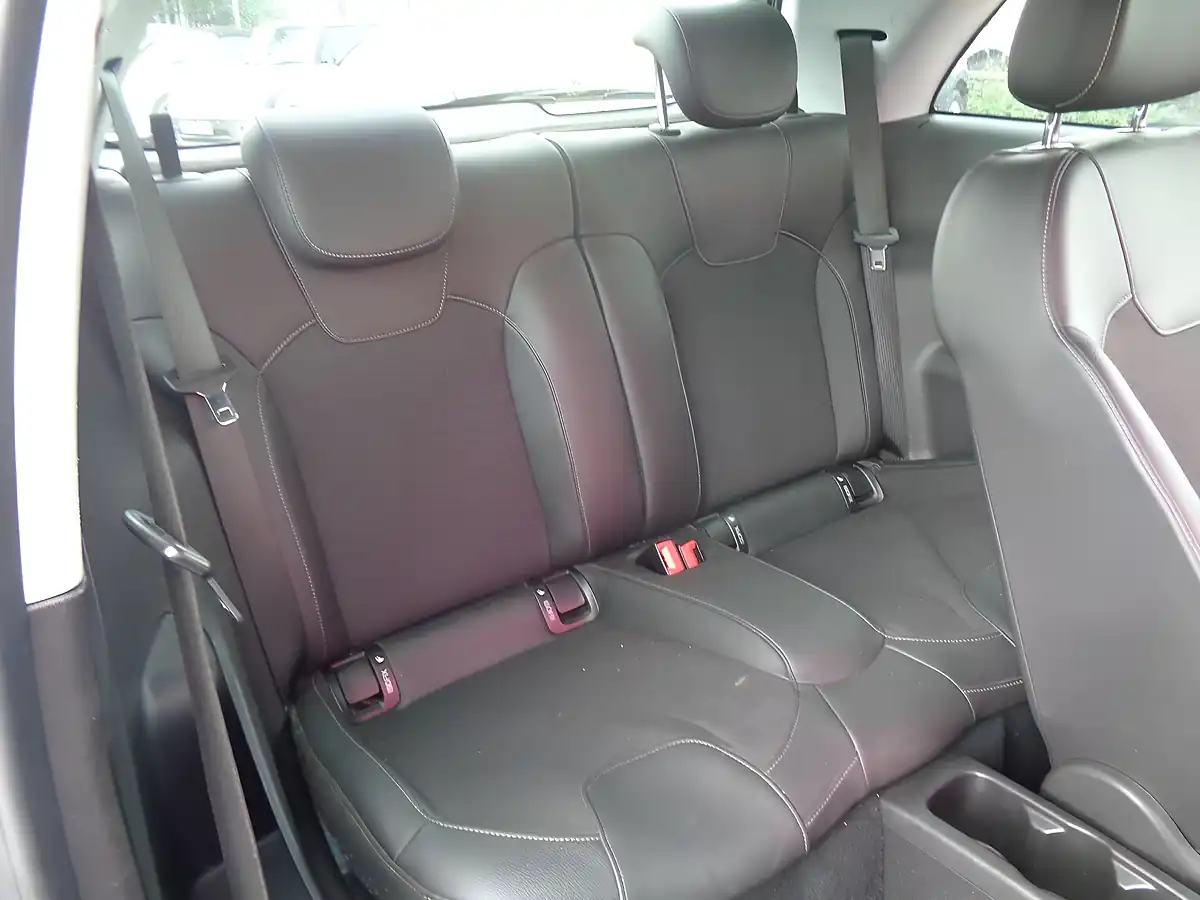 Used 2016 Vauxhall Adam Rocks Air Blue - Interior and Exterior details 10