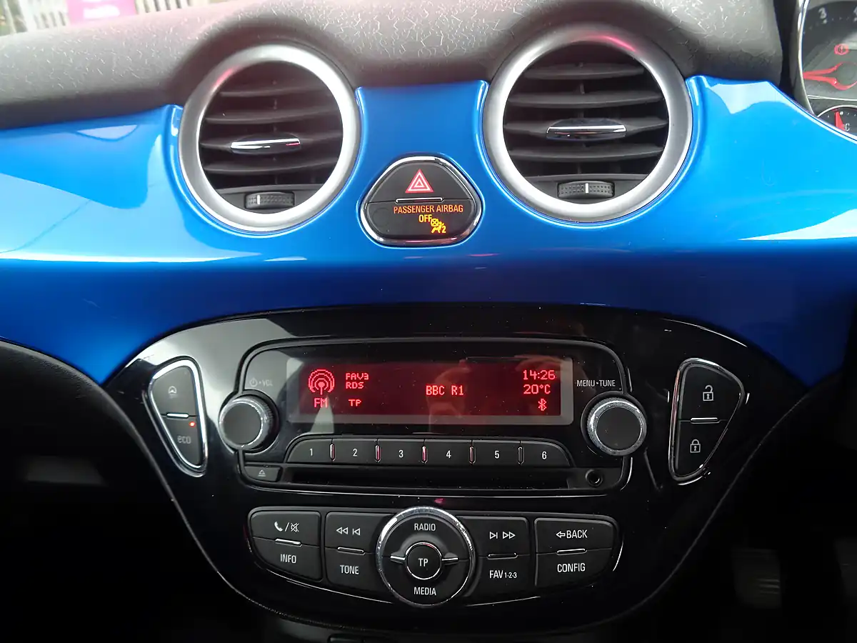 Used 2016 Vauxhall Adam Rocks Air Blue - Interior and Exterior details 13