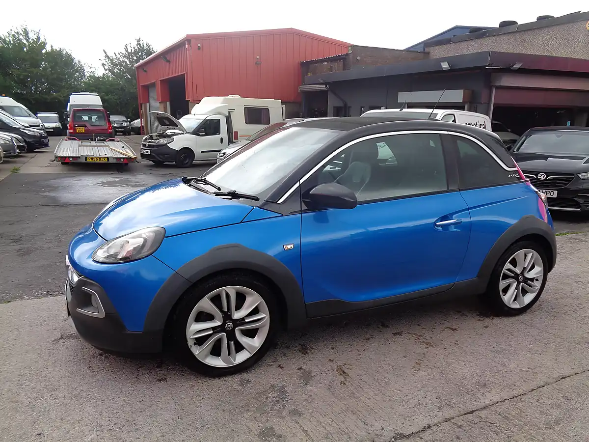 Used 2016 Vauxhall Adam Rocks Air Blue - Interior and Exterior details 4