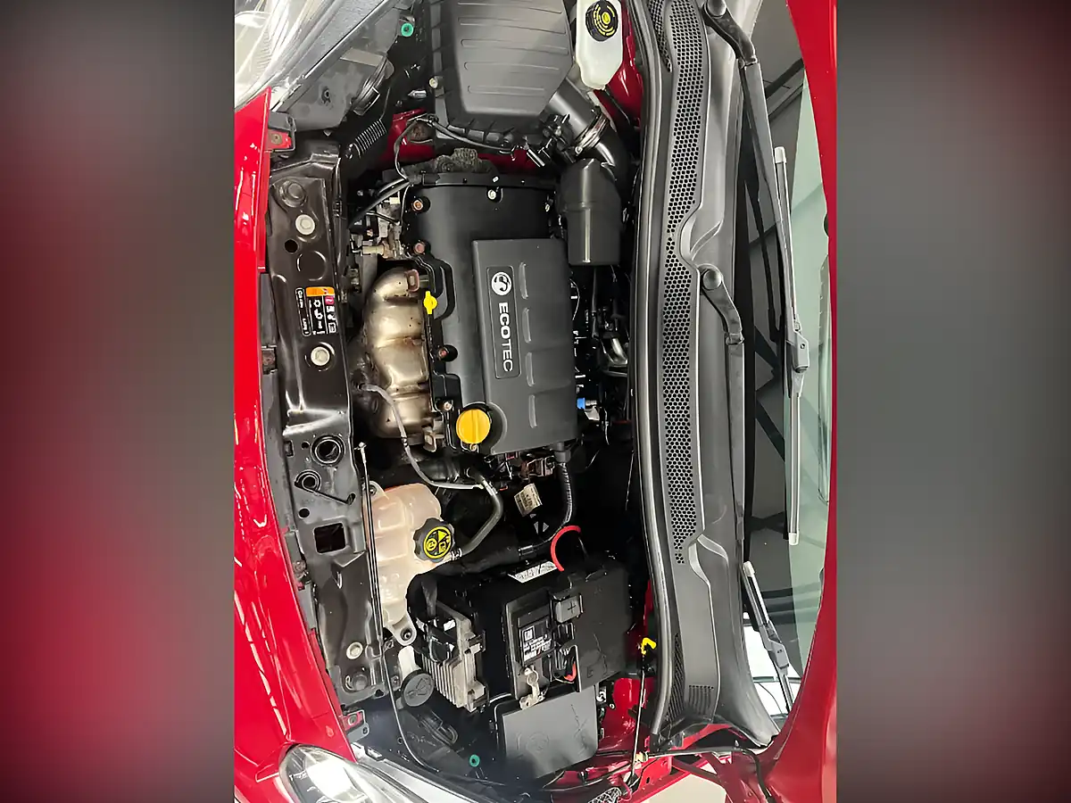 Used 2016 Vauxhall Adam Rocks Air Red - Interior and Exterior details 12