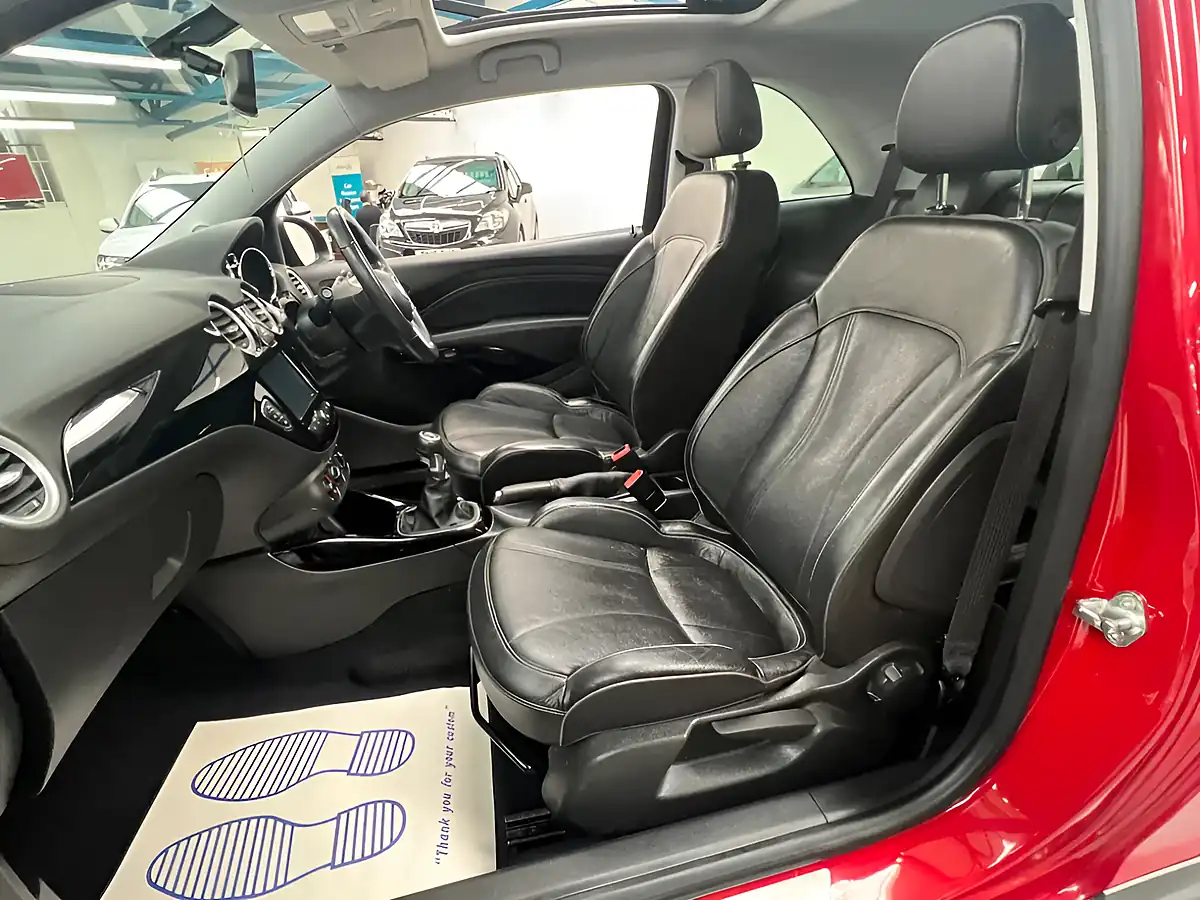 Used 2016 Vauxhall Adam Rocks Air Red - Interior and Exterior details 16