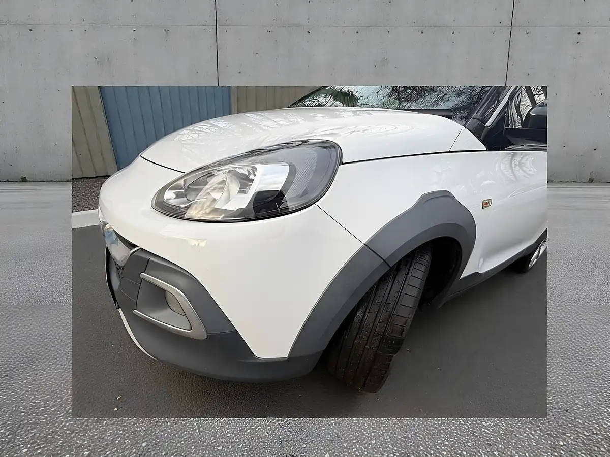 Used 2016 Vauxhall Adam Rocks White - Interior and Exterior details 10