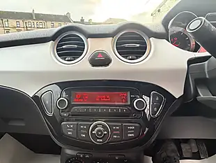 Used 2016 Vauxhall Adam Rocks White - Interior and Exterior details 20