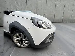 Used 2016 Vauxhall Adam Rocks White - Interior and Exterior details 6