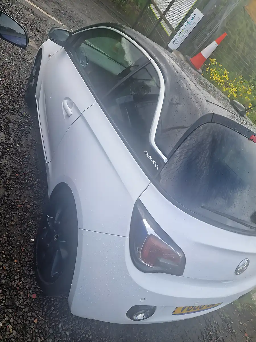 Used 2016 Vauxhall Adam Slam White - Interior and Exterior details 8