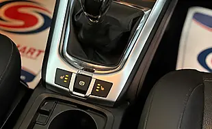 Used 2016 Vauxhall Antara Diamond Black - Interior and Exterior details 13