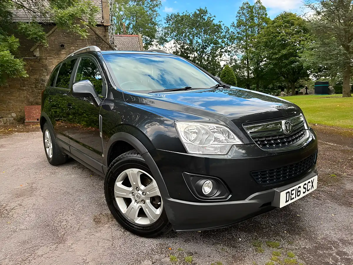 Used 2016 Vauxhall Antara Exclusiv Black - Interior and Exterior details 14