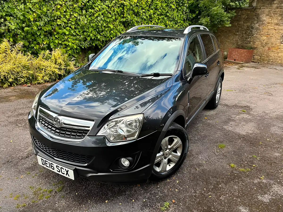 Used 2016 Vauxhall Antara Exclusiv Black - Interior and Exterior details 16