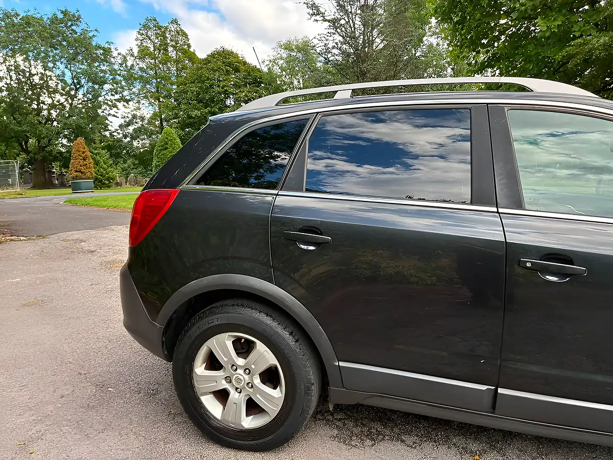 Used 2016 Vauxhall Antara Exclusiv Black - Interior and Exterior details 19