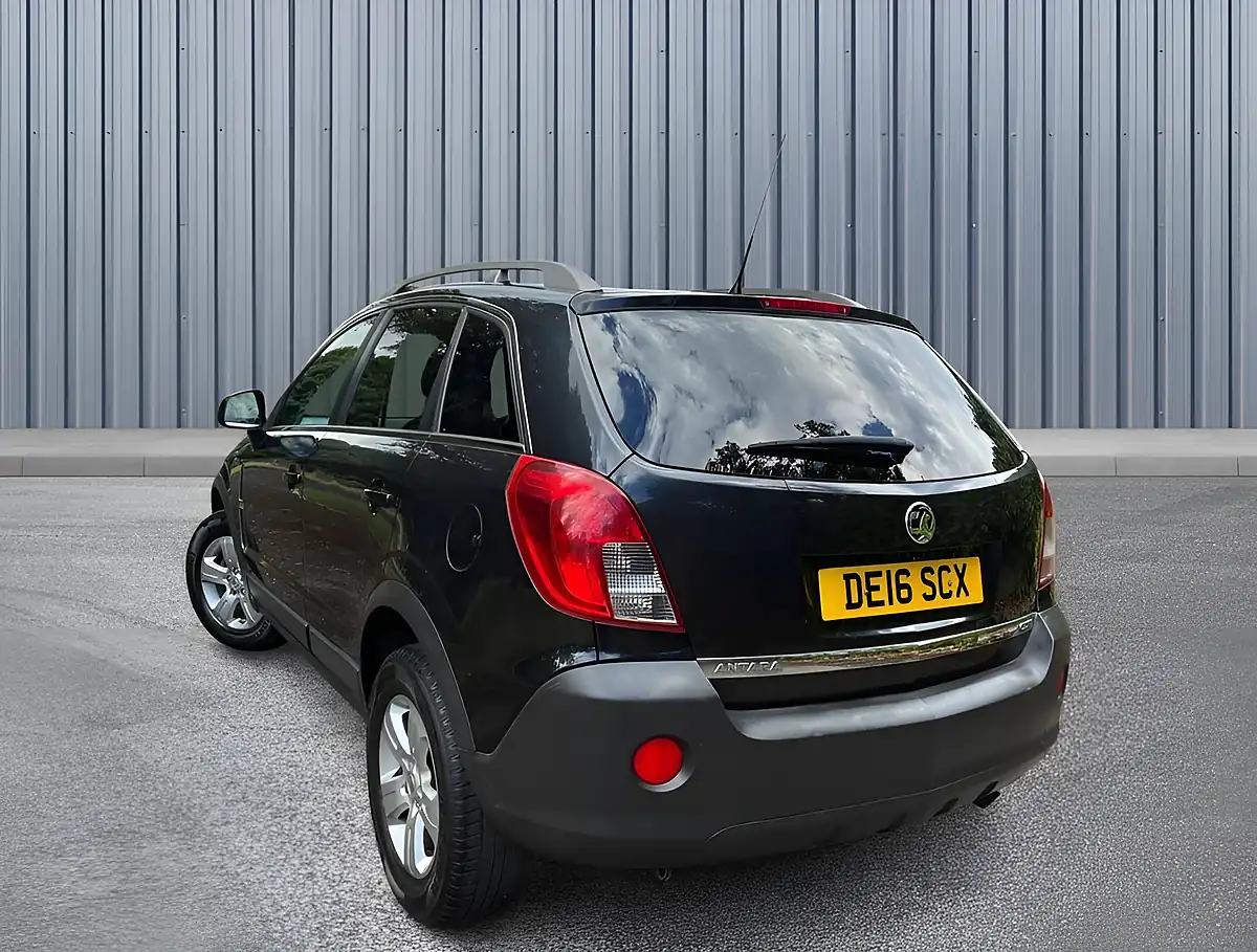 Used 2016 Vauxhall Antara Exclusiv Black - Interior and Exterior details 4