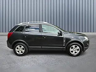 Used 2016 Vauxhall Antara Exclusiv Black - Interior and Exterior details 7