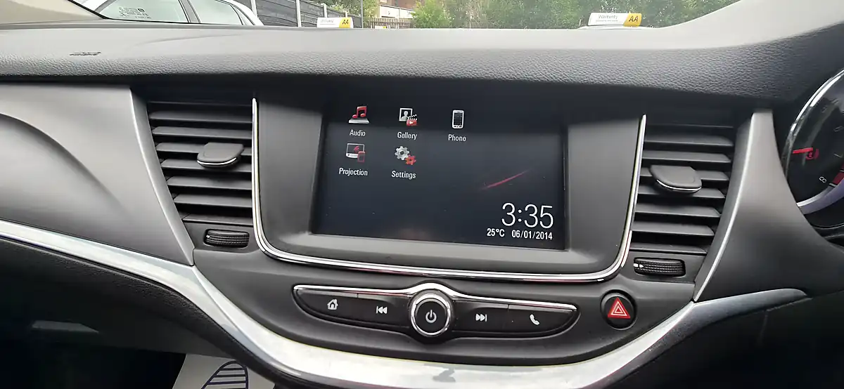 Used 2016 Vauxhall Astra Design Black - Interior and Exterior details 14