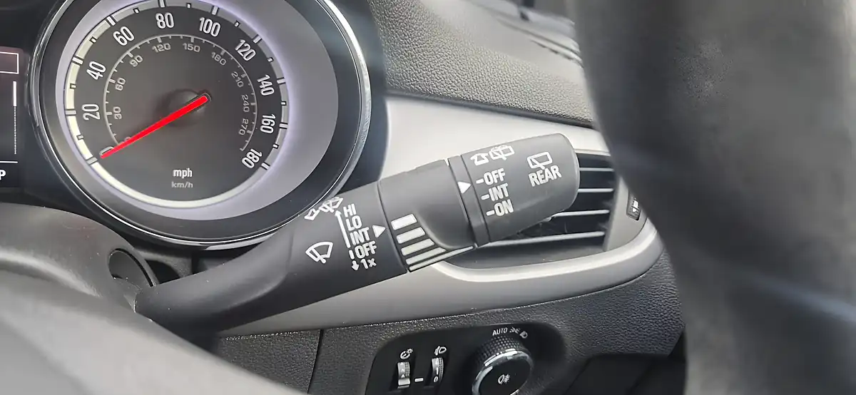 Used 2016 Vauxhall Astra Design Black - Interior and Exterior details 12