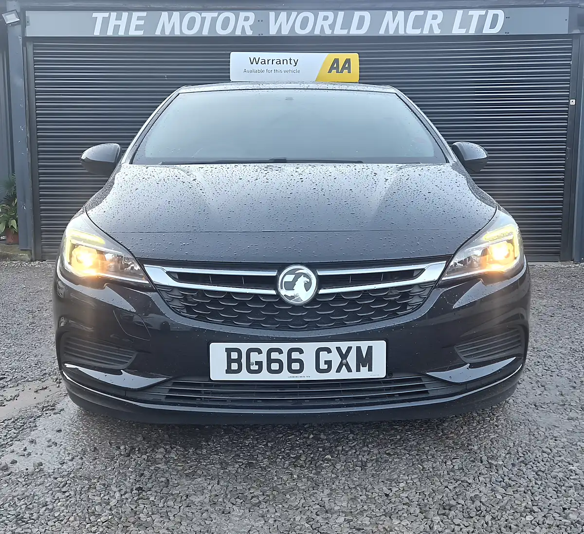 Used 2016 Vauxhall Astra Design Black - Interior and Exterior details 2