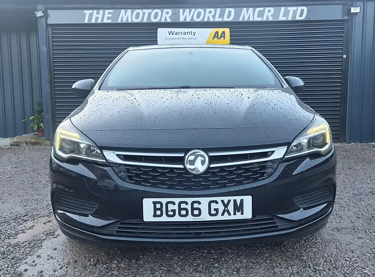 Used 2016 Vauxhall Astra Design Black - Interior and Exterior details 4