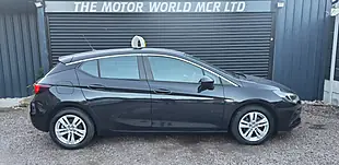Used 2016 Vauxhall Astra Design Black - Interior and Exterior details 5