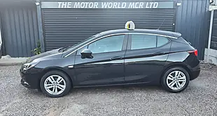 Used 2016 Vauxhall Astra Design Black - Interior and Exterior details 9