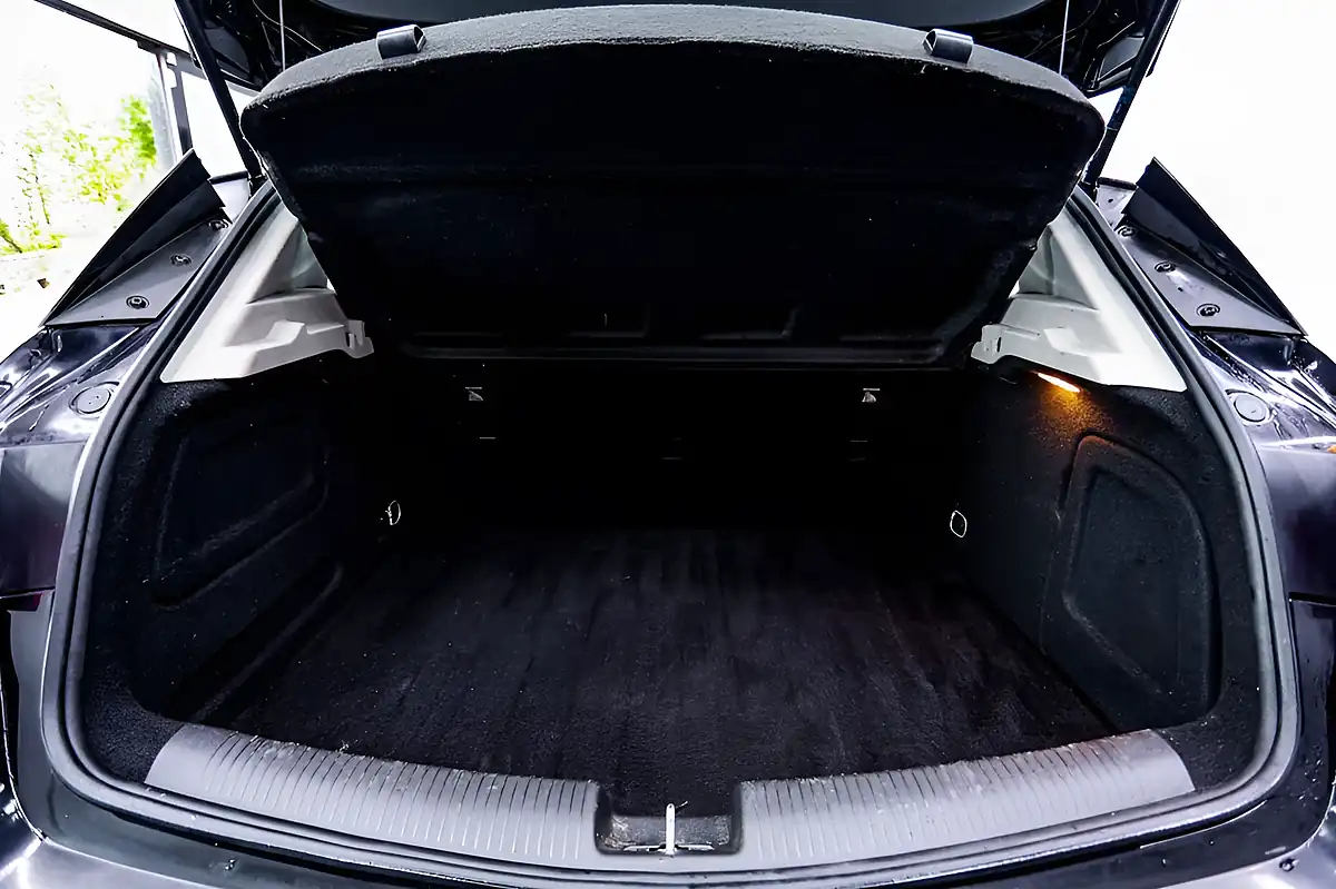 Used 2016 Vauxhall Astra Design Black - Interior and Exterior details 19