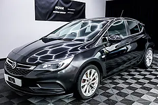 Used 2016 Vauxhall Astra Design Black - Interior and Exterior details 5