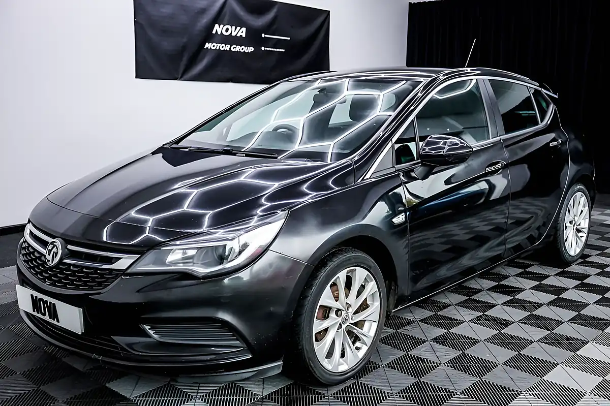 Used 2016 Vauxhall Astra Design Black - Interior and Exterior details 5
