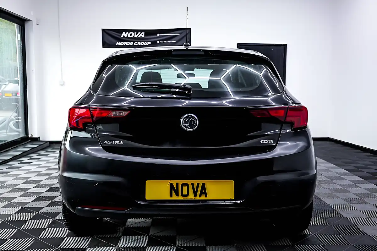 Used 2016 Vauxhall Astra Design Black - Interior and Exterior details 9