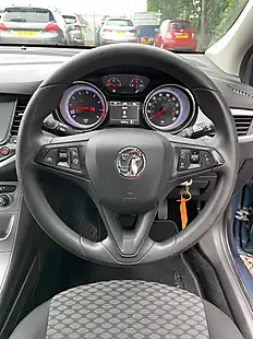 Used 2016 Vauxhall Astra Design Blue - Interior and Exterior details 12