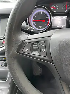 Used 2016 Vauxhall Astra Design Blue - Interior and Exterior details 13