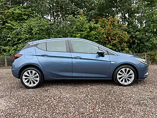 Used 2016 Vauxhall Astra Design Blue - Interior and Exterior details 5