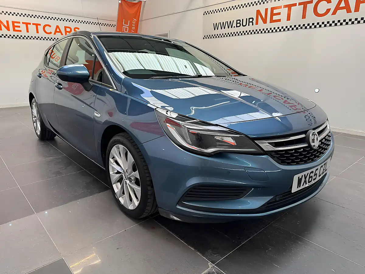 Used 2016 Vauxhall Astra Design Blue - Interior and Exterior details 10