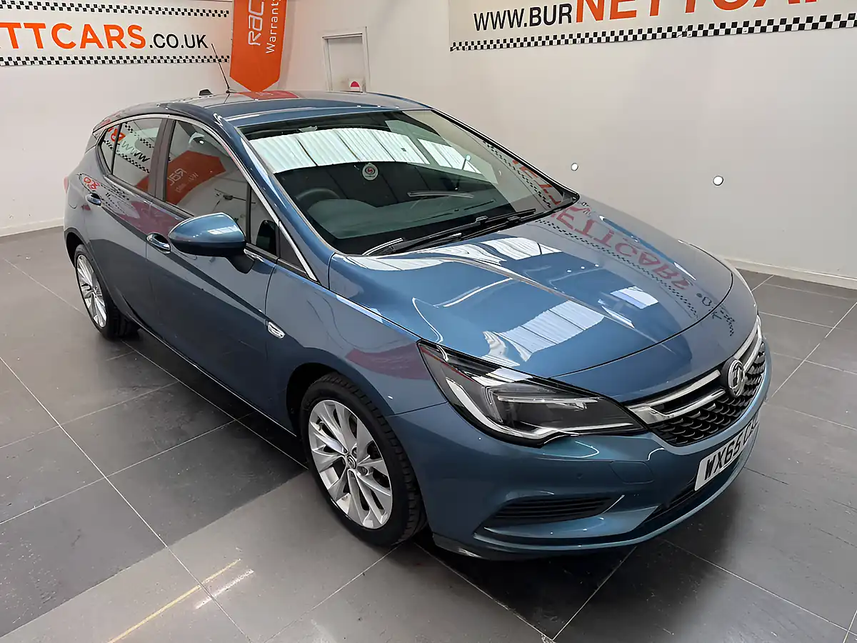 Used 2016 Vauxhall Astra Design Blue - Interior and Exterior details 11