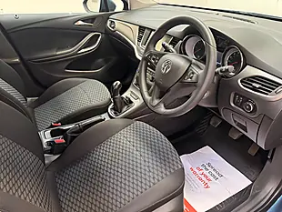 Used 2016 Vauxhall Astra Design Blue - Interior and Exterior details 12