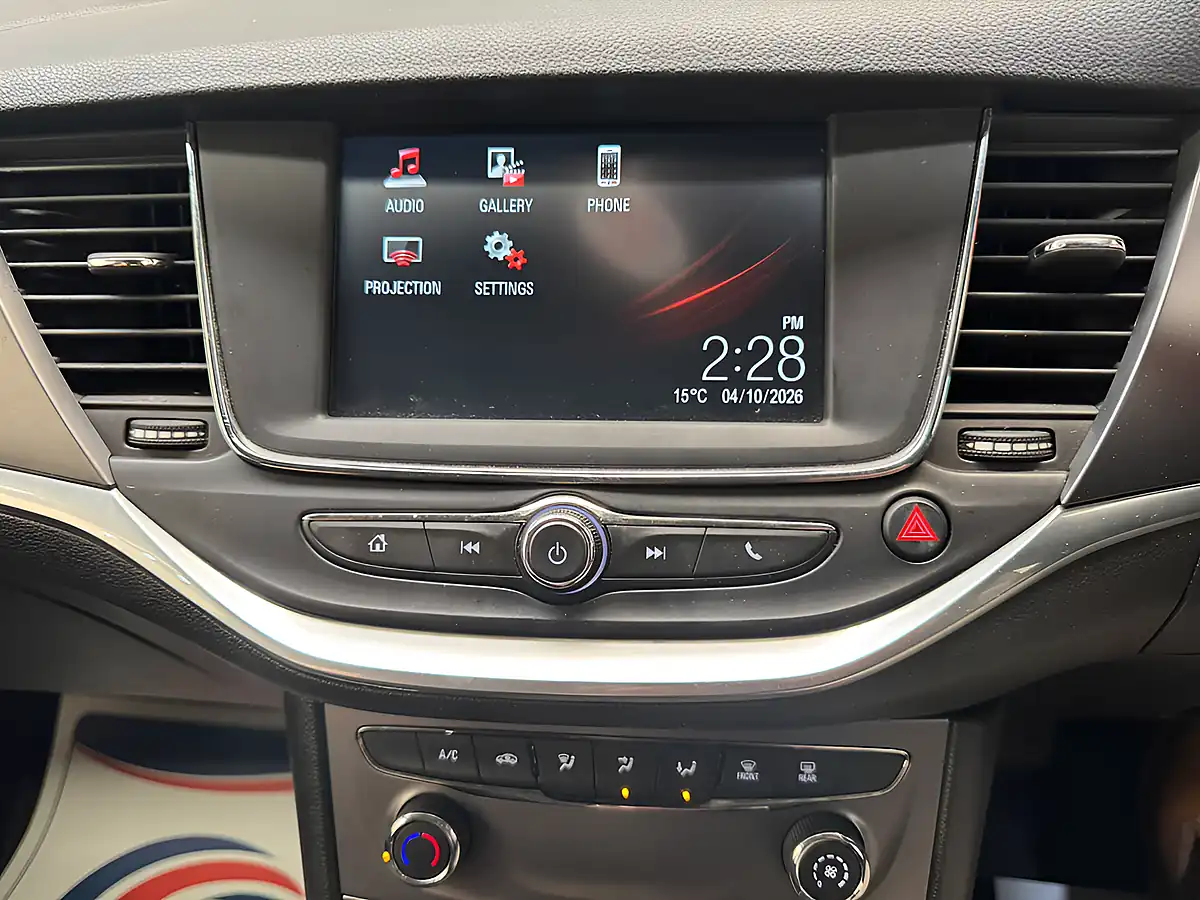 Used 2016 Vauxhall Astra Design Blue - Interior and Exterior details 16