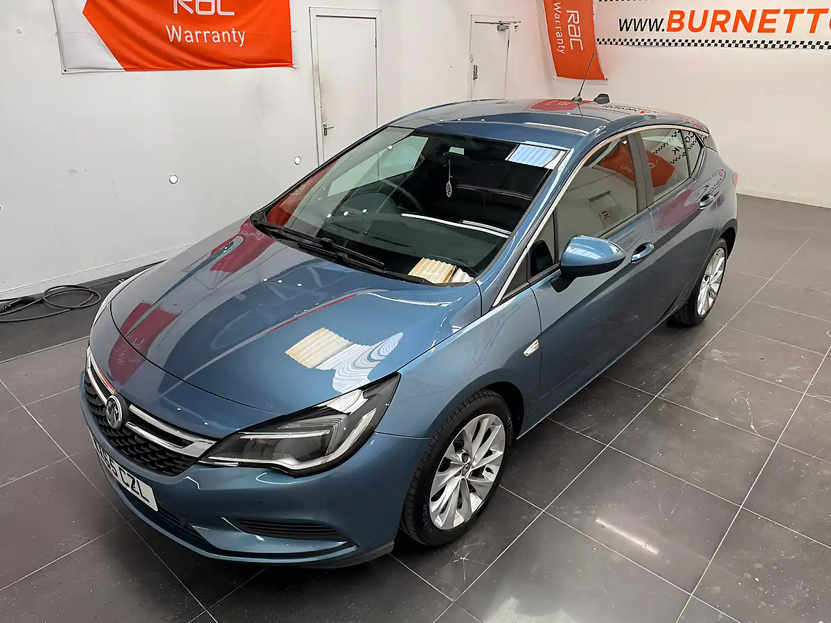 Used 2016 Vauxhall Astra Design Blue - Interior and Exterior details 18