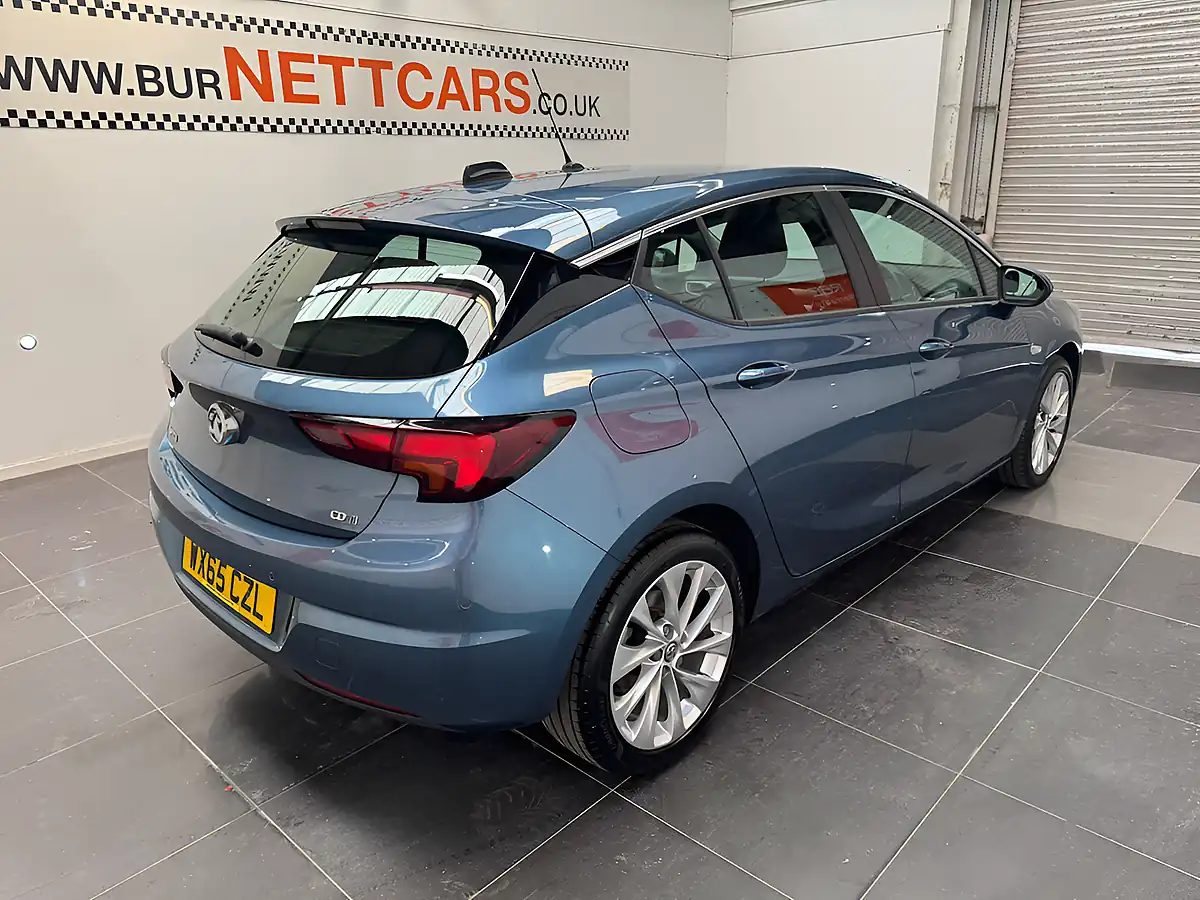 Used 2016 Vauxhall Astra Design Blue - Interior and Exterior details 5