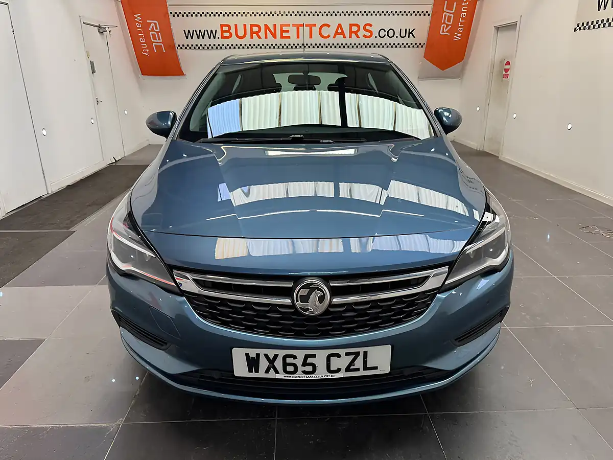 Used 2016 Vauxhall Astra Design Blue - Interior and Exterior details 8